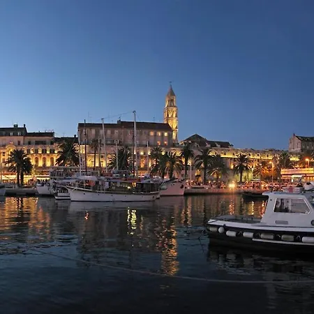 Appartement David, 2mins From Town Centre