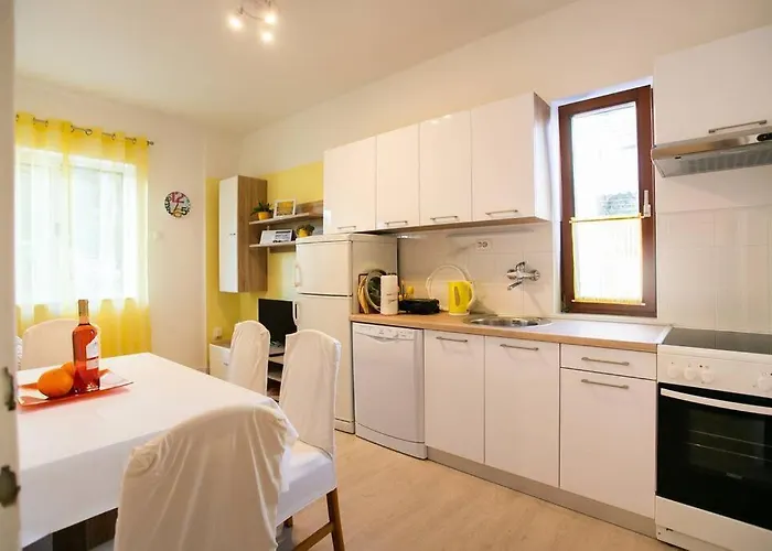 David, 2mins From Town Centre Apartman Split