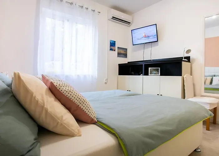 David, 2mins From Town Centre Apartman